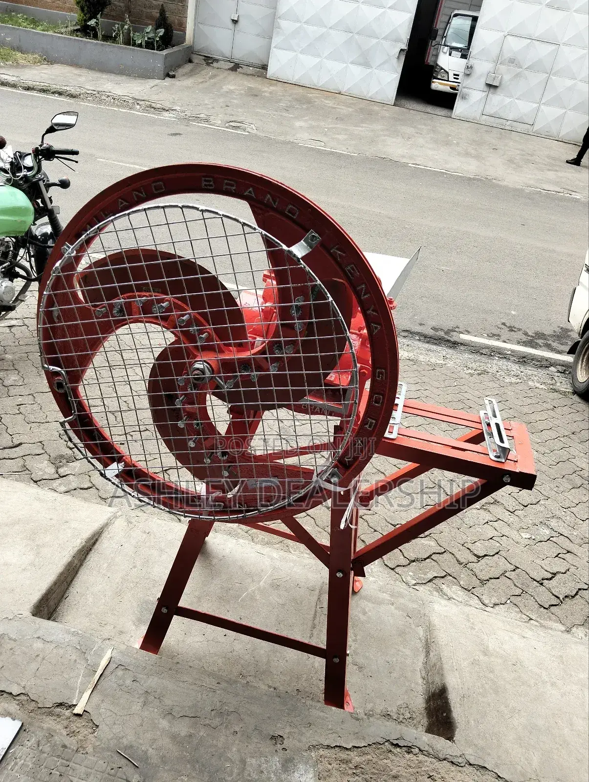 Multi-Functional Forge/ 3 Blade Chaff Cutter