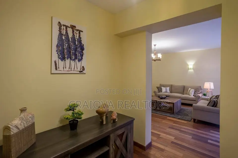 Furnished 3bdrm Block of Flats in Valley Arcade for sale