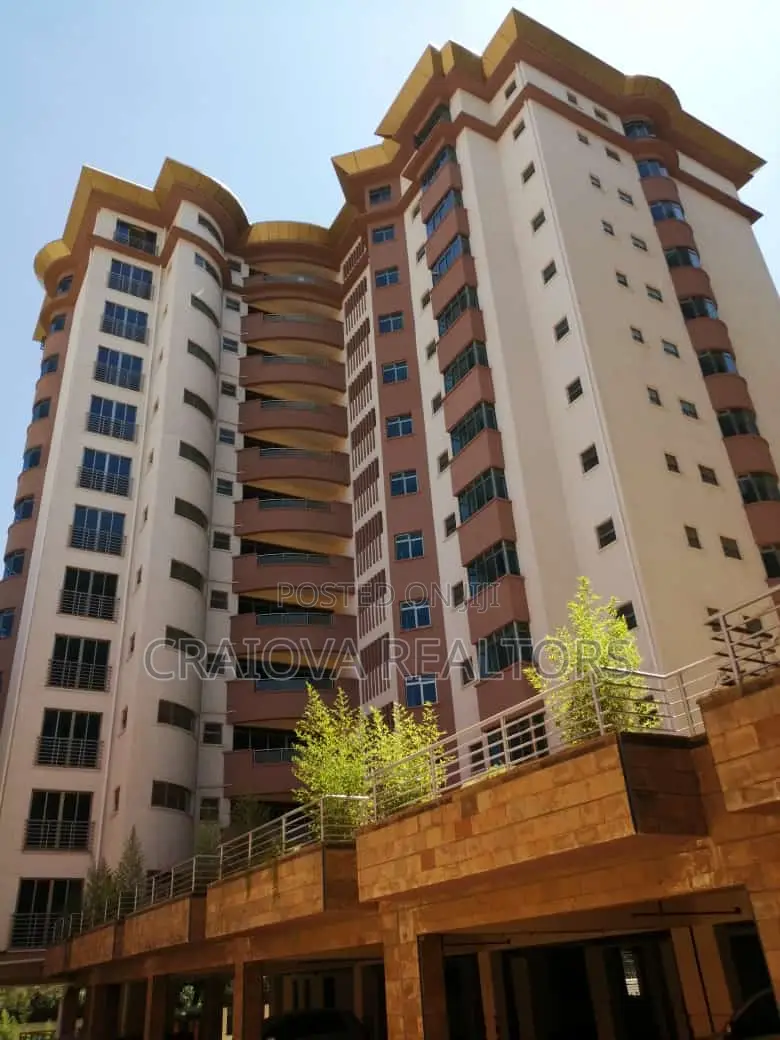 Furnished 3bdrm Block of Flats in Valley Arcade for sale