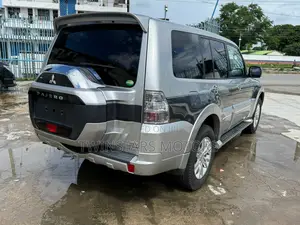 Mitsubishi Pajero V90 3.2 DI-D GLS/GLX 2018 Silver