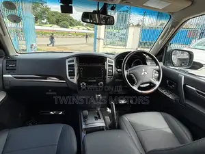 Mitsubishi Pajero V90 3.2 DI-D GLS/GLX 2018 Silver