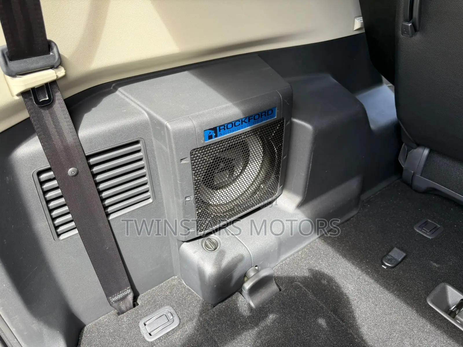 Mitsubishi Pajero V90 3.2 DI-D GLS/GLX 2018 Silver