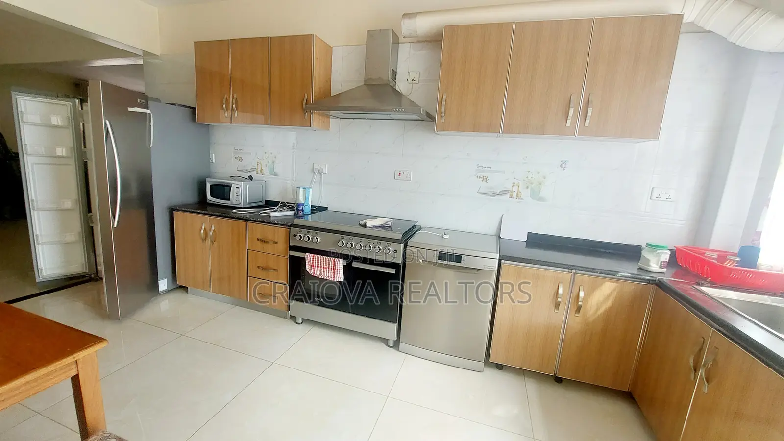 Furnished 3bdrm Apartment in Valley Arcade for rent