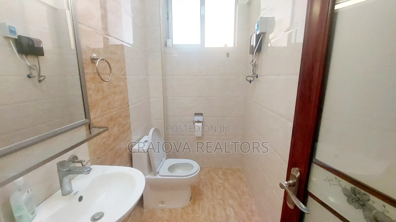 Furnished 3bdrm Apartment in Valley Arcade for rent