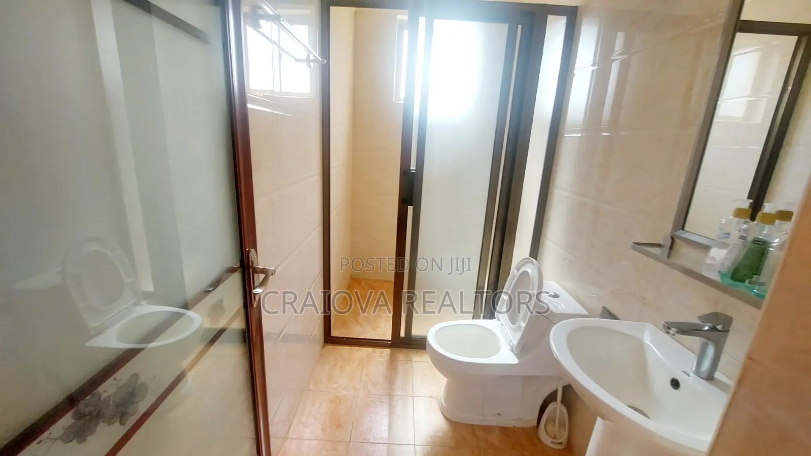 Furnished 3bdrm Apartment in Valley Arcade for rent