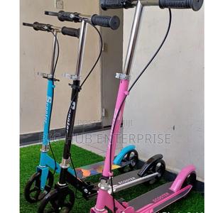 Scooter With Handle Brakes