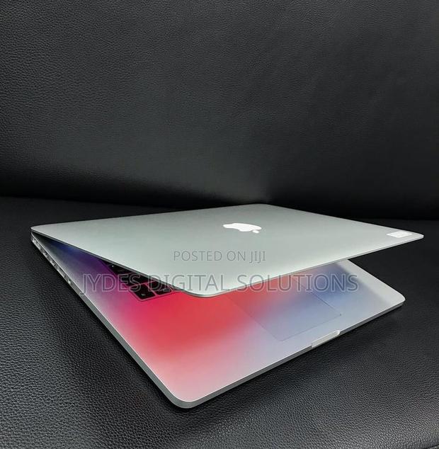 Laptop Apple MacBook Pro 2015 16GB Intel Core I7 SSD 512GB - thumbnail 3