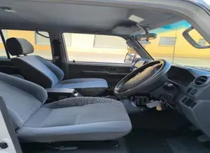 Toyota Land Cruiser 4.5 V8 TD 2018 Pearl