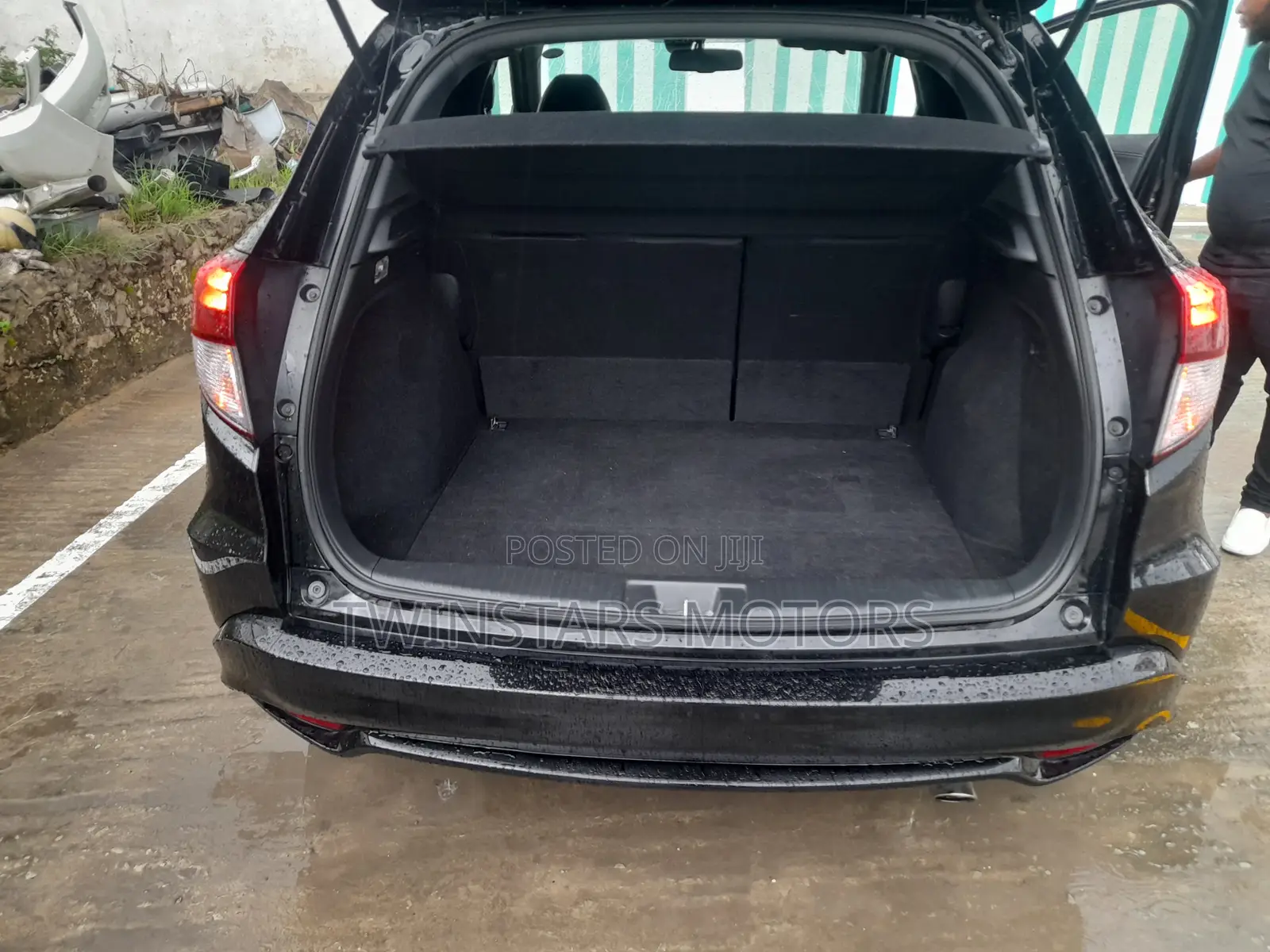 Honda Vezel 1.5 4WD 2019 Black