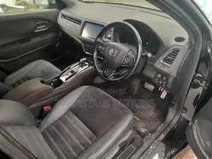 Honda Vezel 1.5 4WD 2019 Black