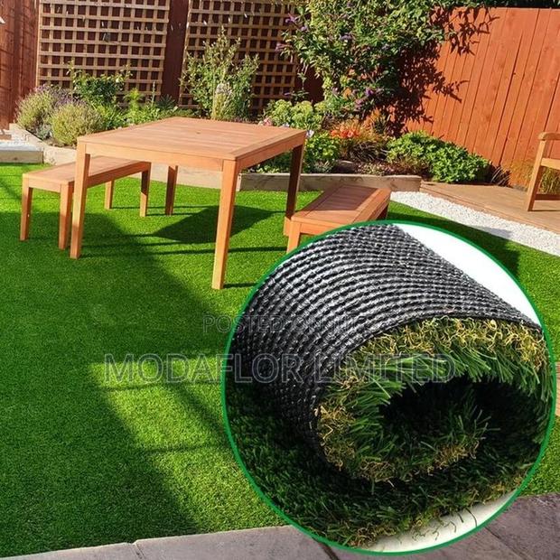 Soft Green Texture Underfoot – Grass Carpet - main view