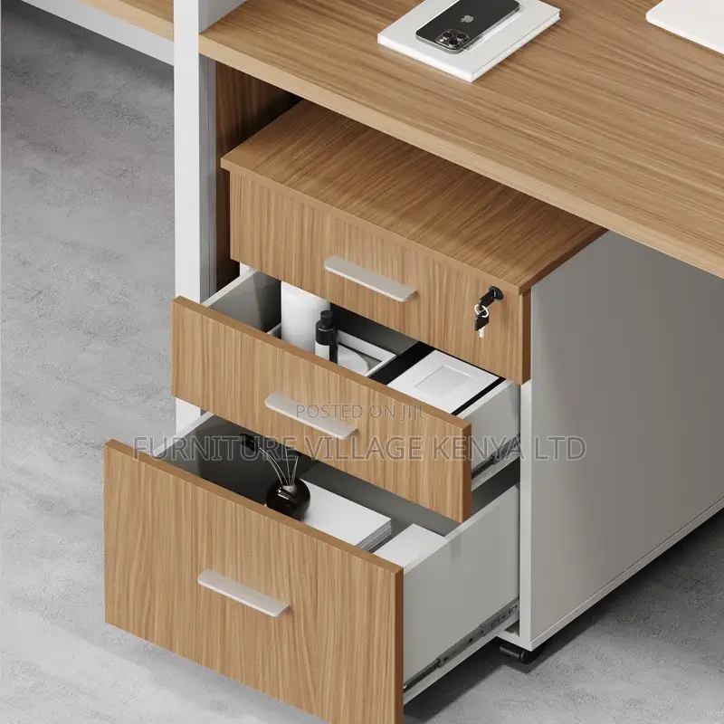Workstation:2-Way Screen Partition Simple Office Workstation