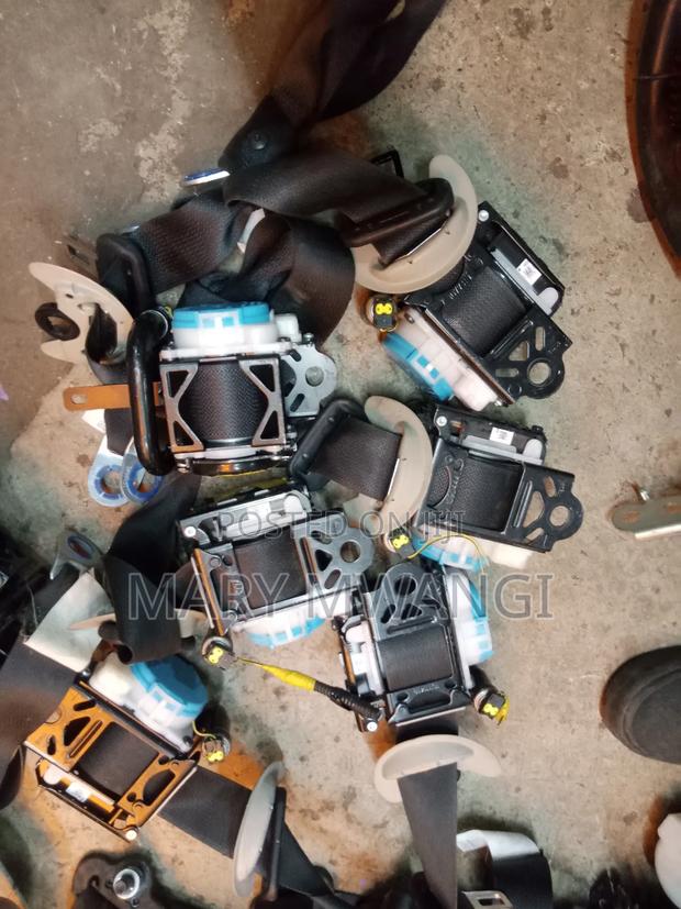 Ex Japan Fielder/Axio 161 Seatbelts - main view