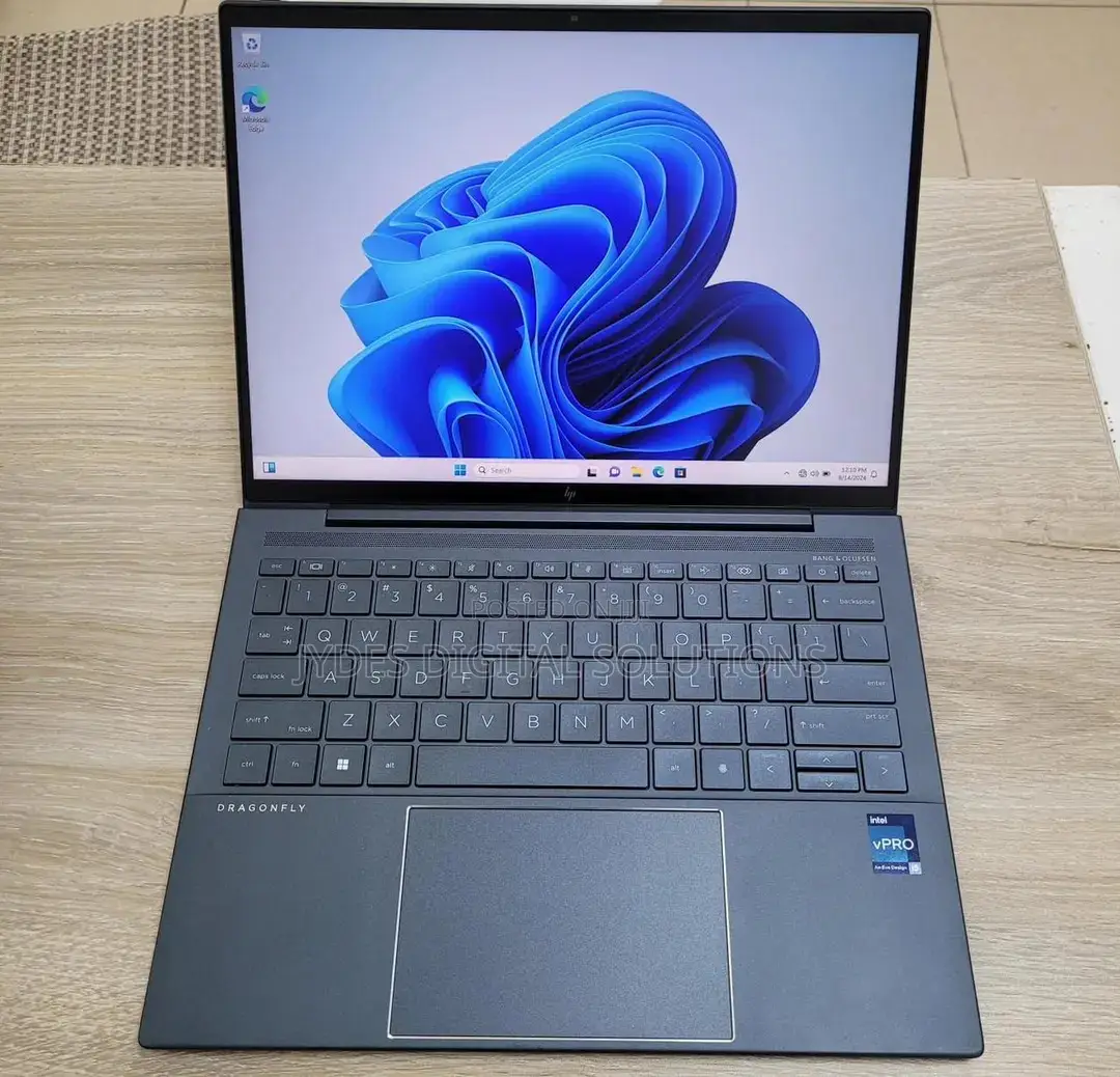 Laptop HP Dragonfly G3 16GB Intel Core I7 SSD 512GB