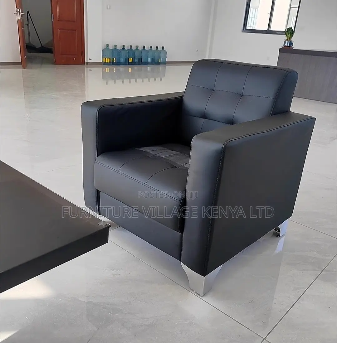 Office Sofa: Sleek 5-Person Black Modular Reception Arm Sofa