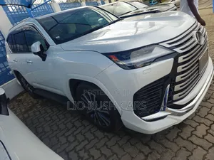 Lexus LX 2024 White