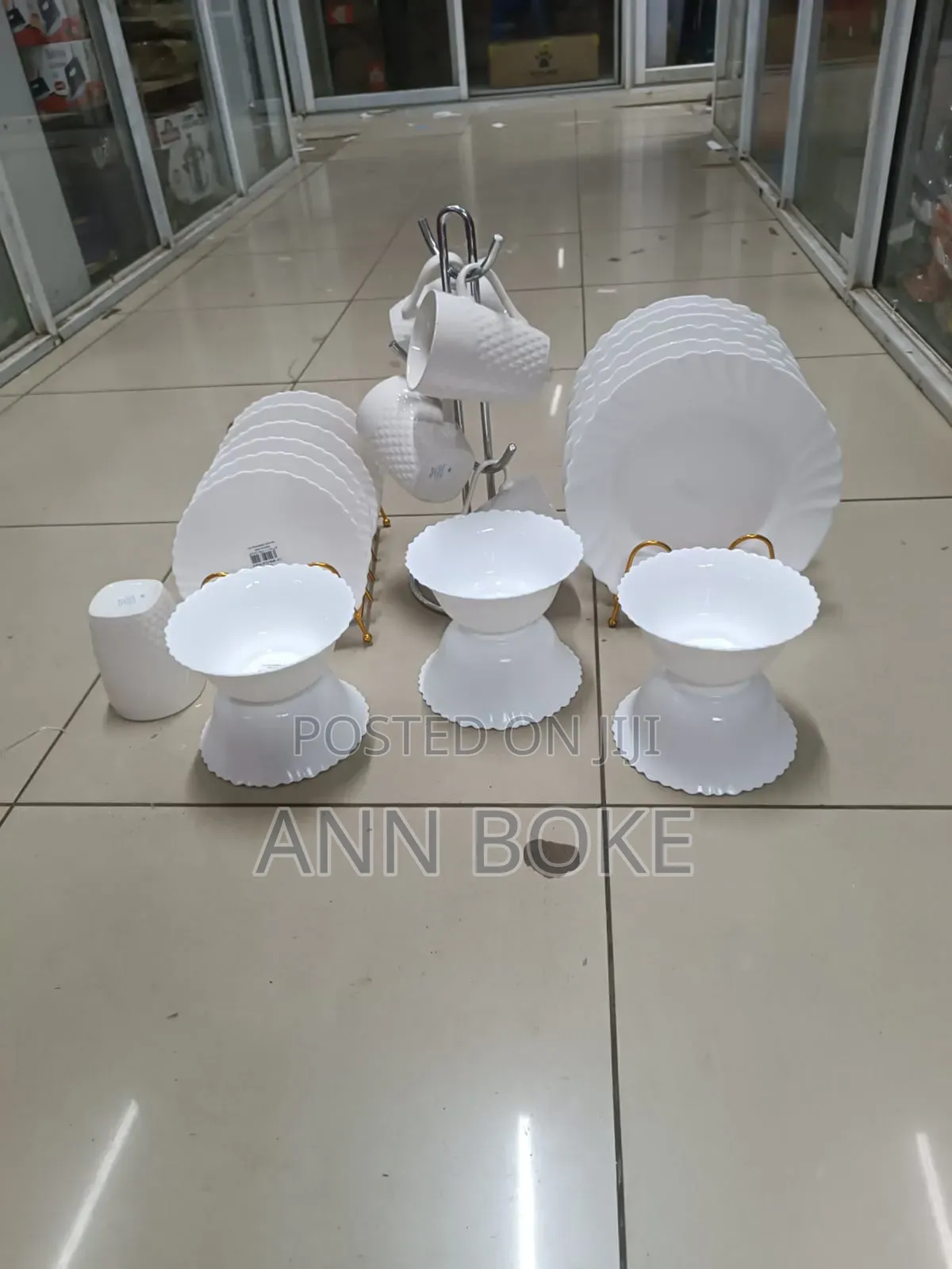 !! *Restocked*
24pcs Dinner Sets
6 Plates
6 Bowls