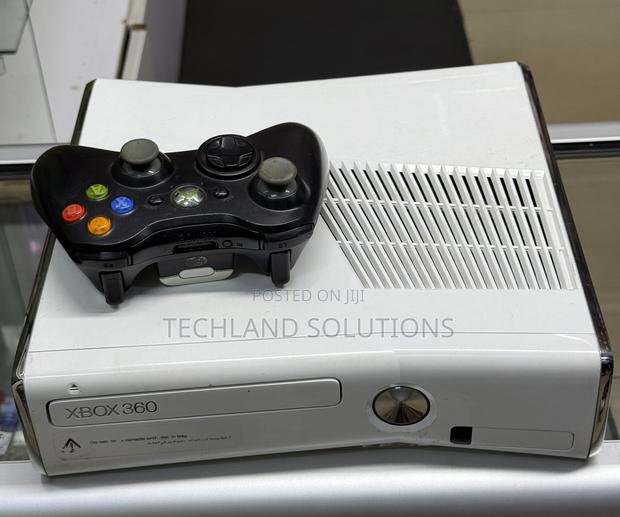 Milk White Xbox 360 Console - main view