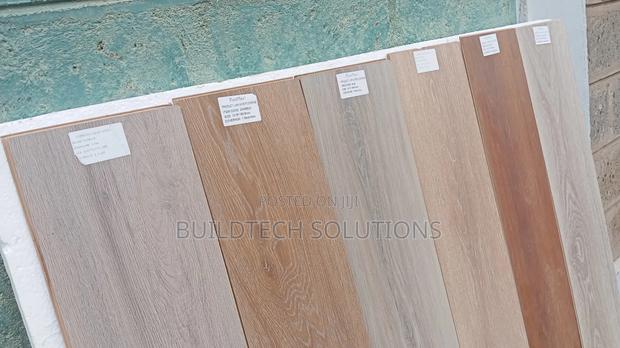 Wood Laminate Flooring - thumbnail 2