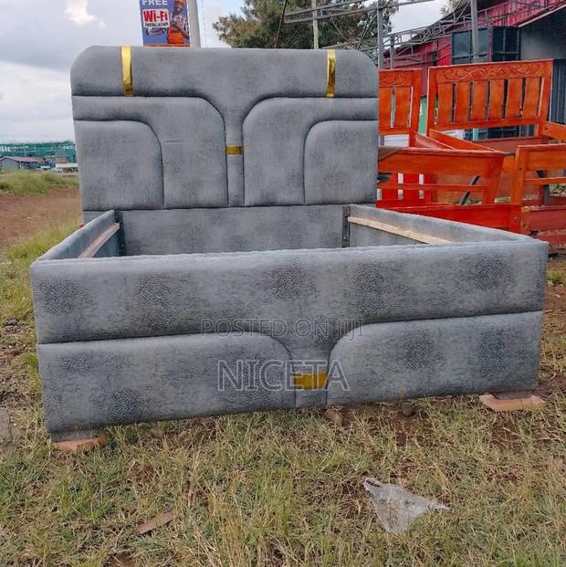 Beautiful Chester Bed Classic