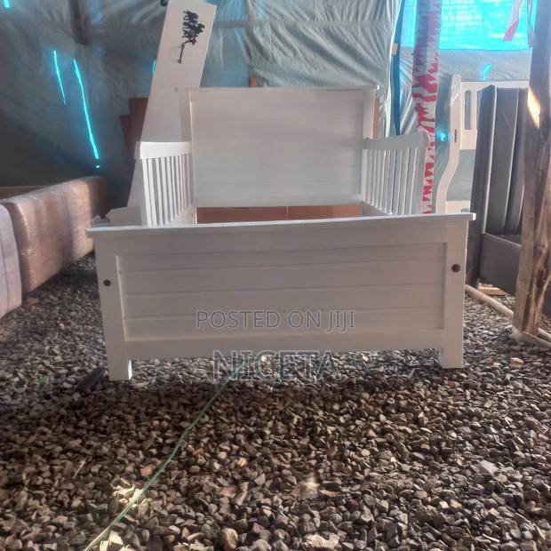 Kids Bed With Fence 4by6 - thumbnail 2