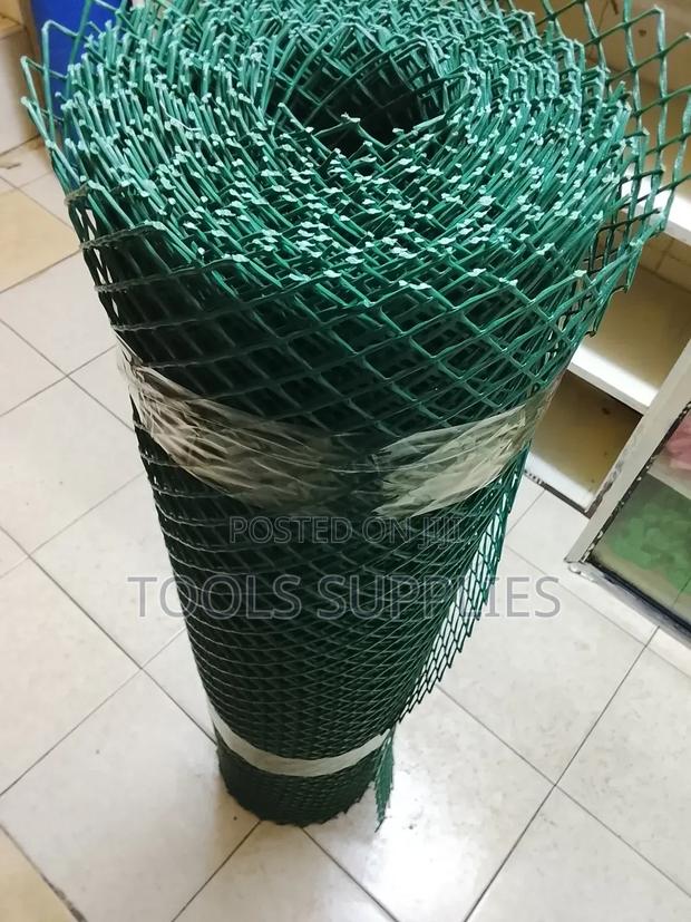 Plastic Chicken Mesh Wire 25 M - main view