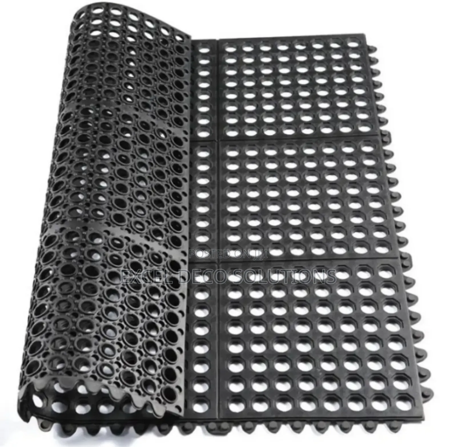 Clear Non-Slip Bathtub Mat for Minimalist Bathrooms
