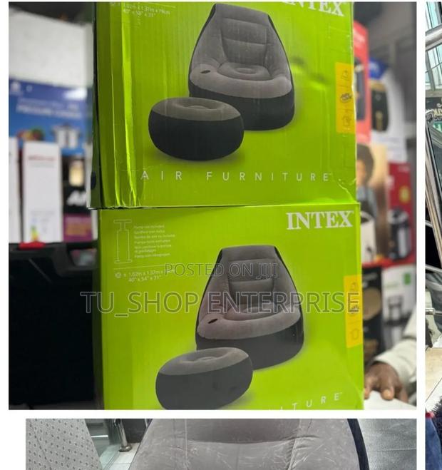 Seat! Seat! Intex Inflatable Set
