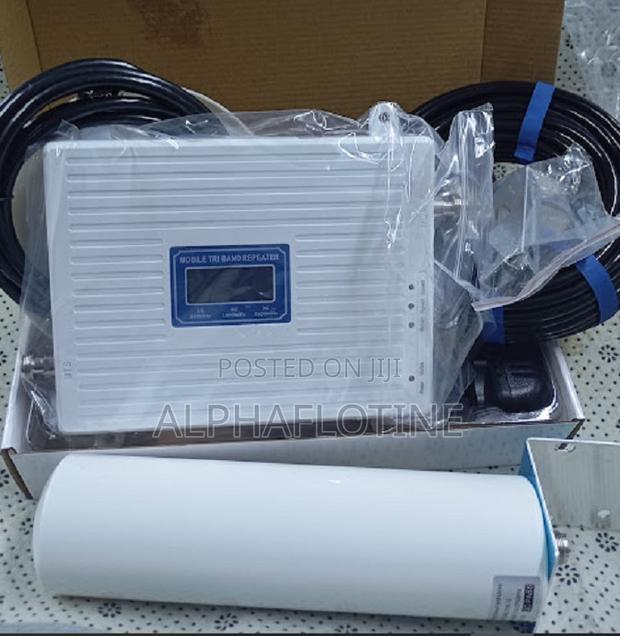 Triband GSM Signal Booster - main view