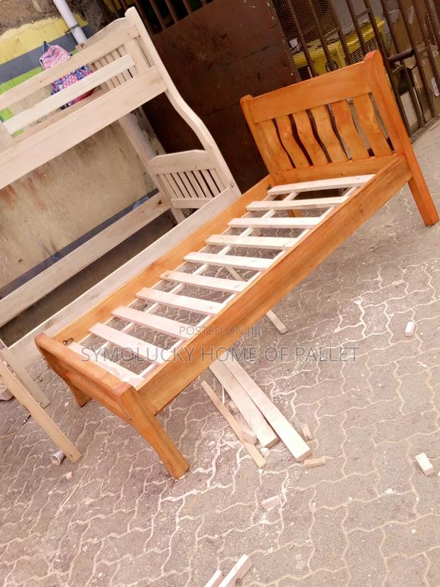 3.5*6 Hardwood Framed Queen Size Bed - main view