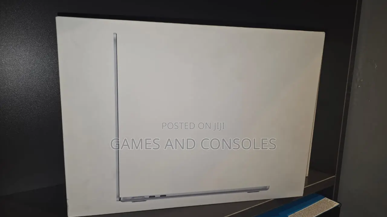New Laptop Apple MacBook Air 16GB Apple M4 SSD 256GB