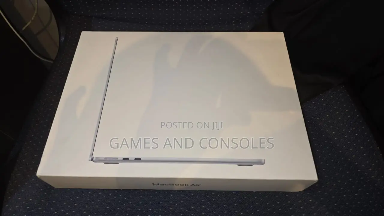 New Laptop Apple MacBook Air 16GB Apple M4 SSD 256GB