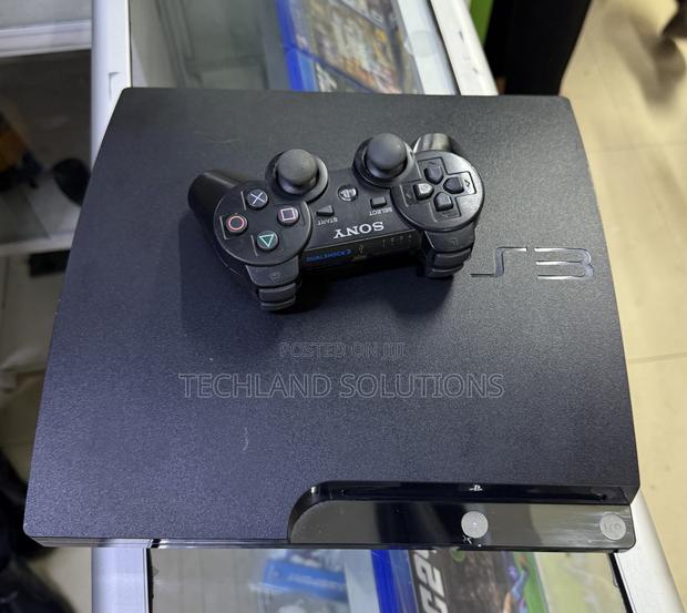 Well Kept Sony Ps3 Console - main view