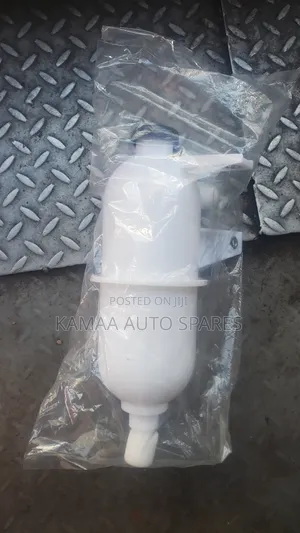 Hilux Vigo Coolant Tank
