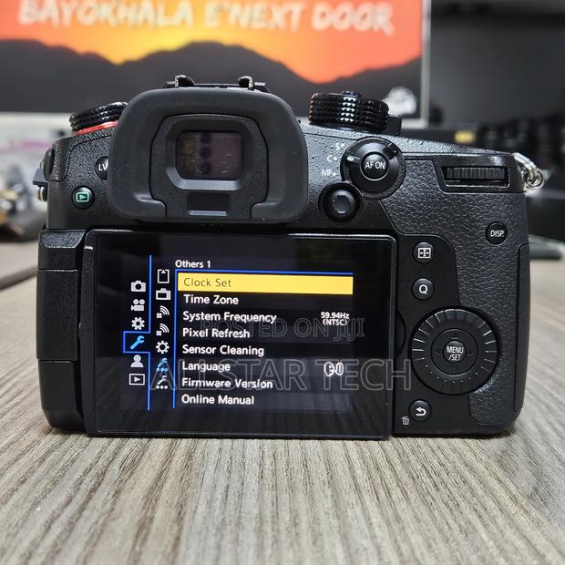 Panasonic Lumix Gh5 Ii Mirrorless Camera (Body Only) - thumbnail 3