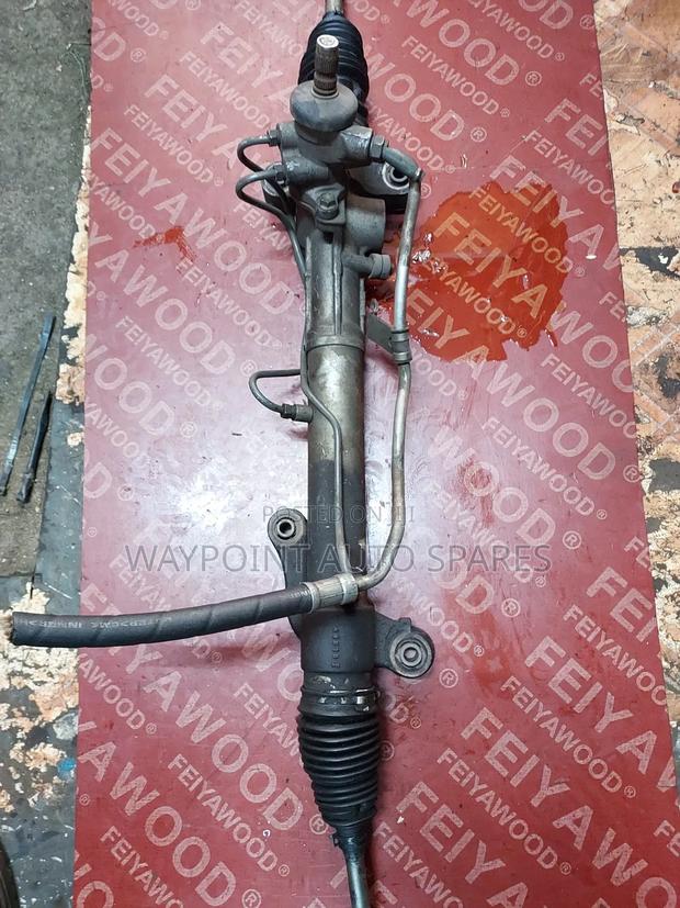 Steering Rack Toyota Voxy/Noah 1az - main view
