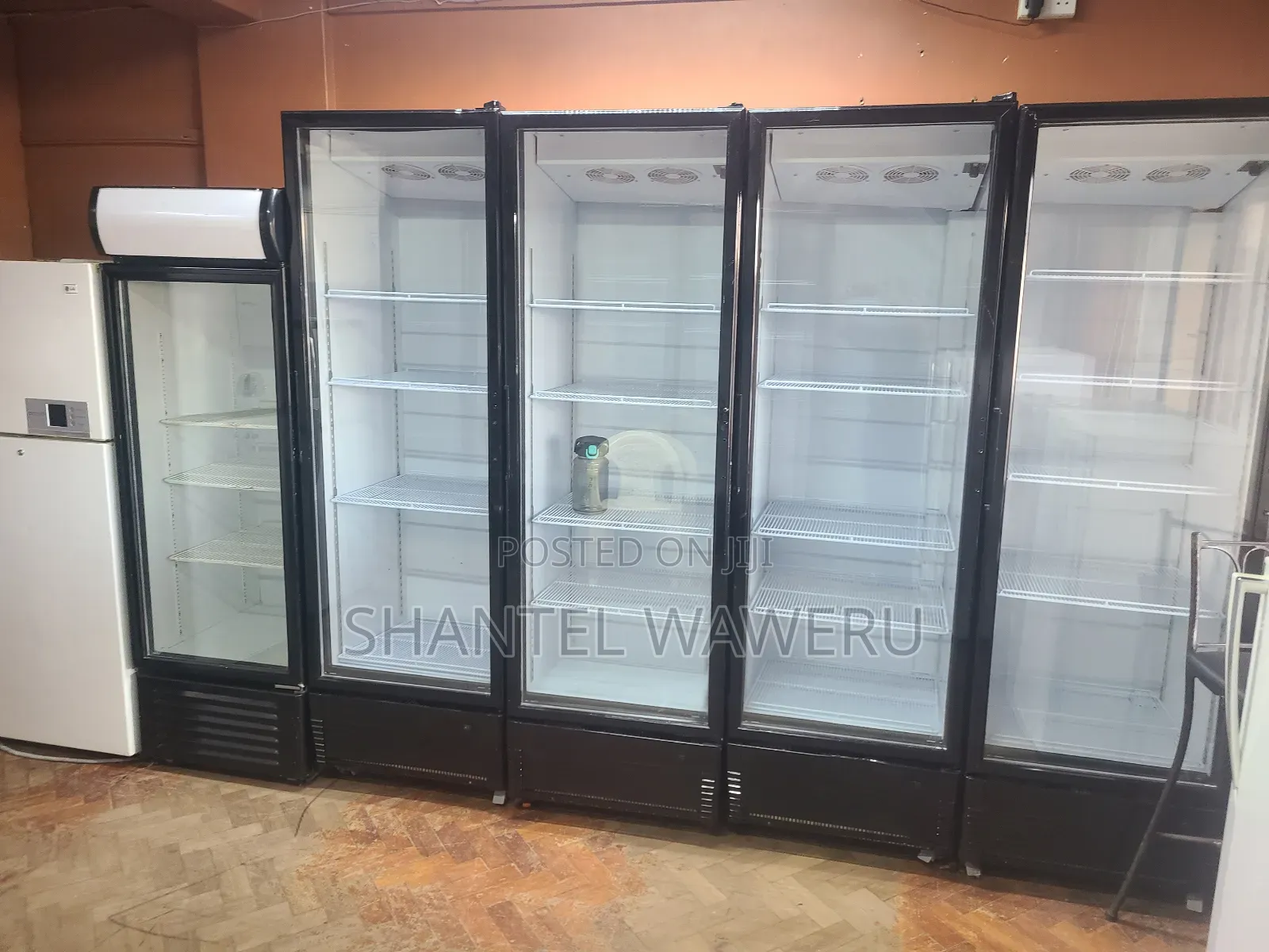 Affordable Glass Largest Display Refrigerator */