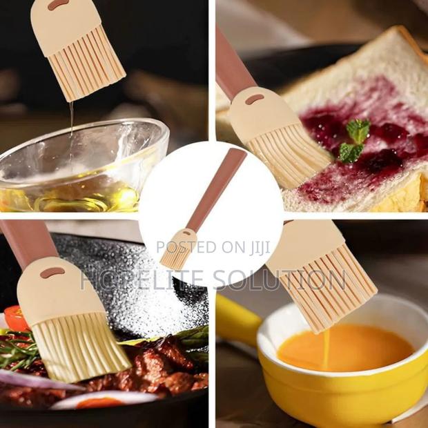 Heat Resistant Pantry Brush - thumbnail 3