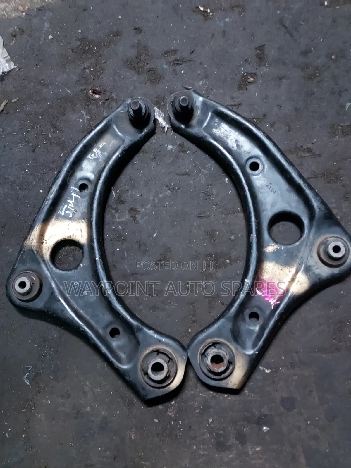 Front Arms Nissan Note/March 2010-2015