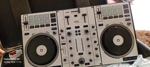Hercules Impulse 500 White Slightly Used