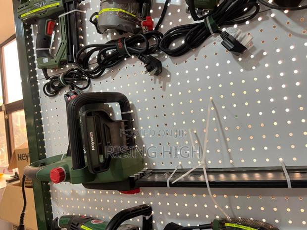 Top Quality Electric Chainsaw for Domestic Use - main view