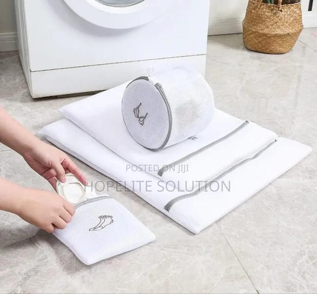 Meshed Laundry Bag Available - thumbnail 4