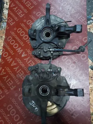 Front Hub Nissan Dayz