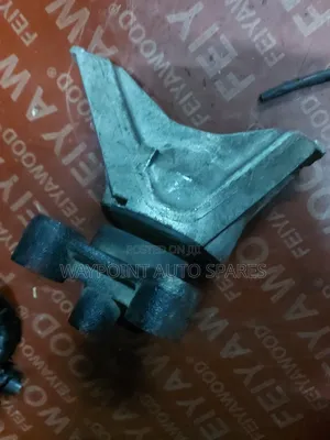 Engine Mount Honda Stream