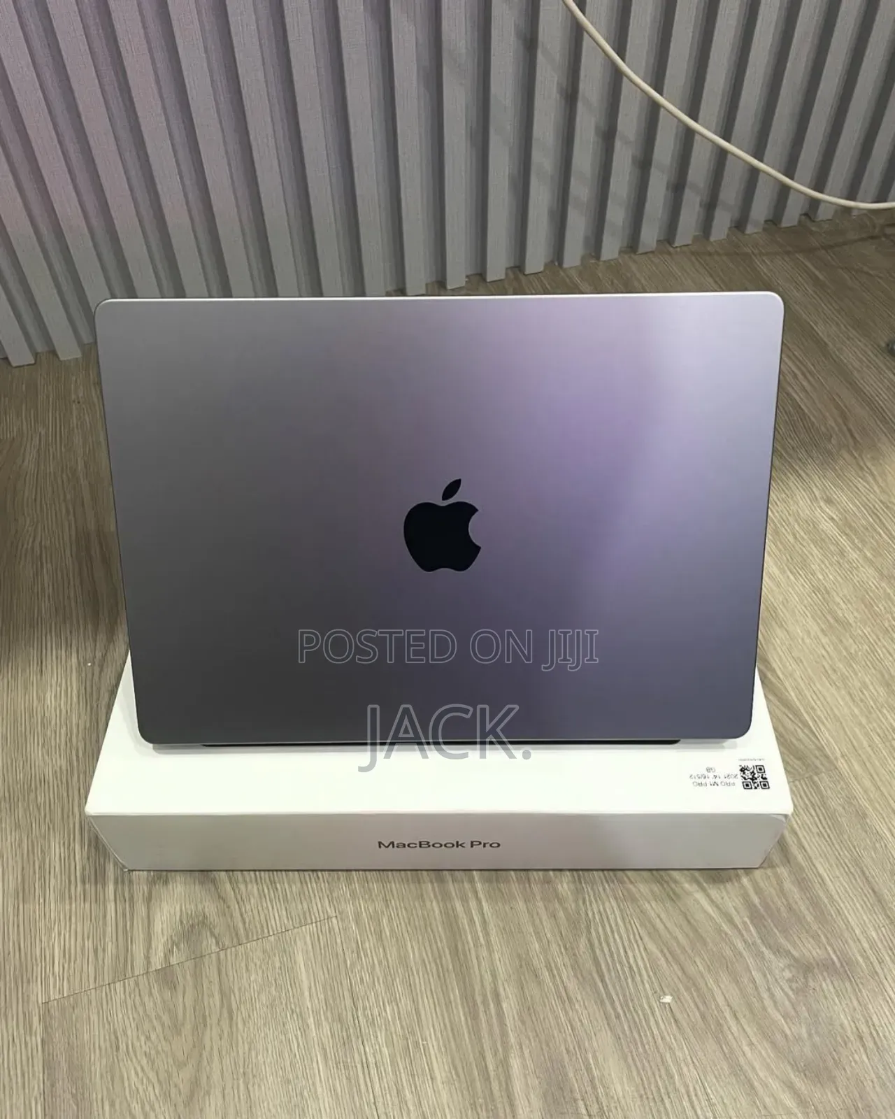 Laptop Apple MacBook Pro 2021 M1 16GB Apple M1 Pro SSD 512GB