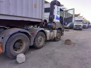 Trailer. At Hand for Transport