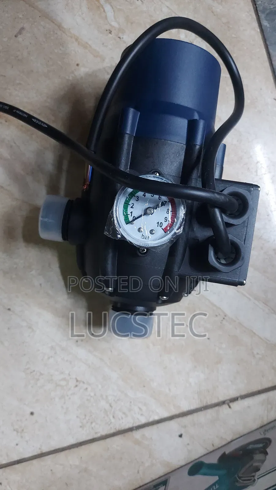 Boosterpump Controller With Gauge