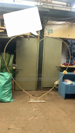 Heart Stand for Weddings and Engagement