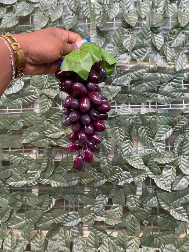 Almost Real Grapes - main view