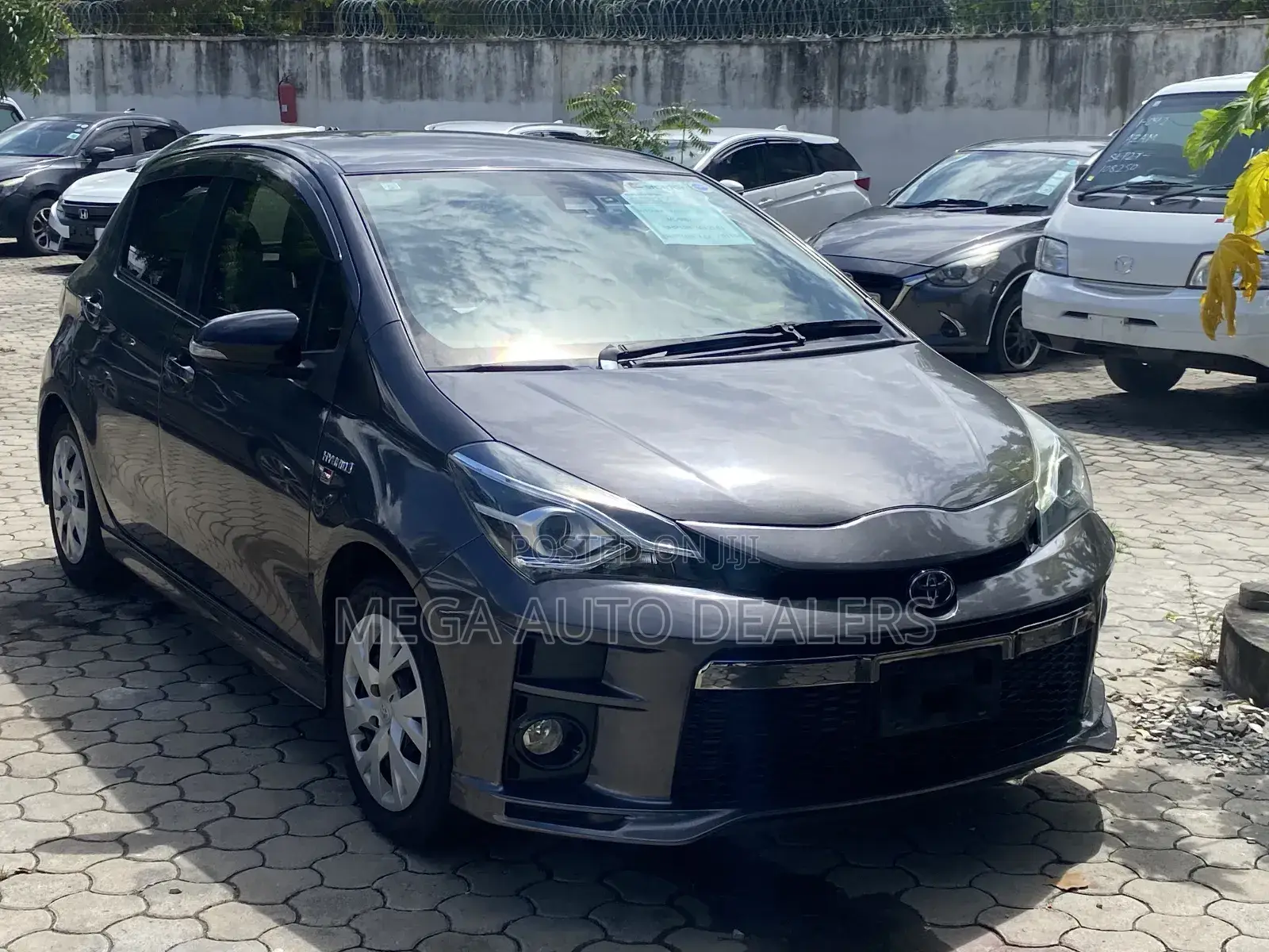Toyota Vitz 2018 Gray